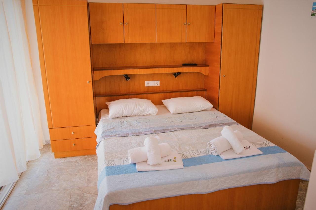 Apartments Tania 帕拉利亚狄奥尼索 外观 照片